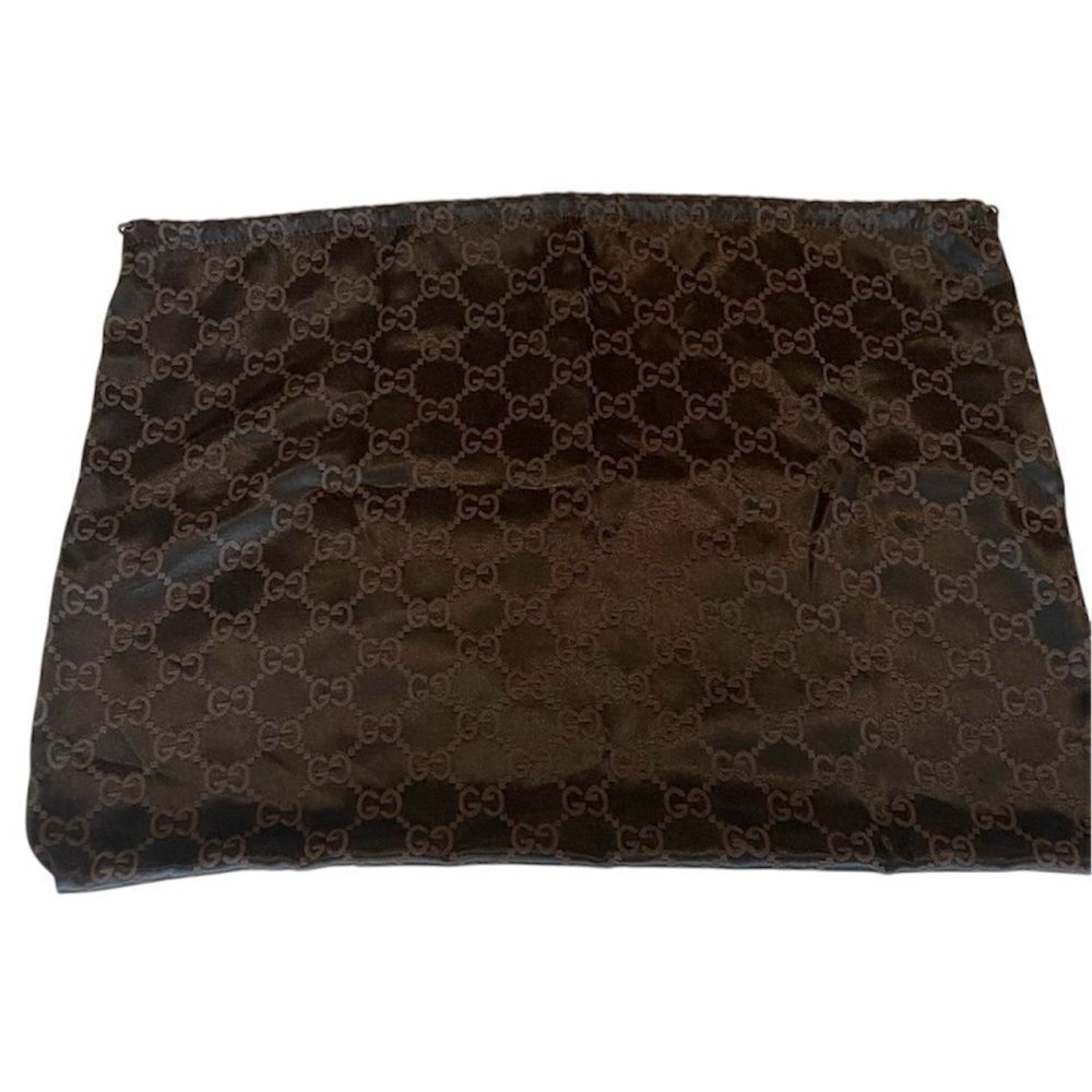 Authenticated Vintage Gucci GG Logo Burgundy/Wine Crossbody Shoulder Bag. COA. - Picture 16 of 16